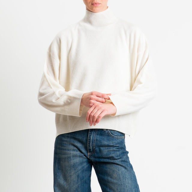 Motel-Maglia collo montato 100% lana - panna