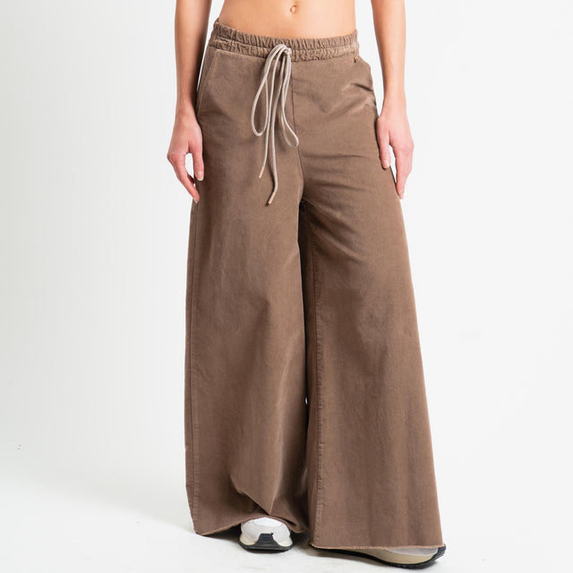 Philia Loft-Pantalone palazzo velluto diagonale elasticizzato sfrangiato - castagna