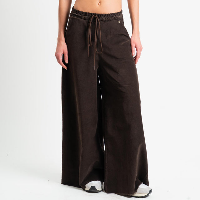 Philia Loft-Pantalone palazzo velluto diagonale elasticizzato sfrangiato - moro