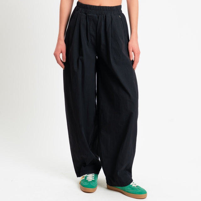 Philia Loft-Pantalone balloon elastico in vita - nero
