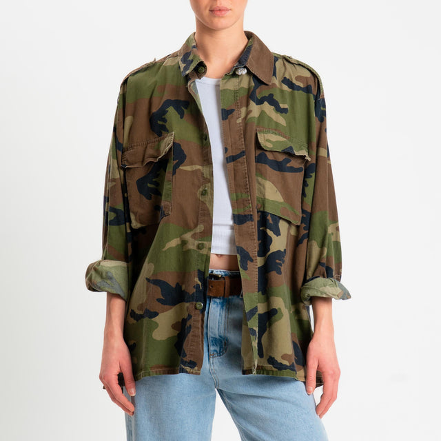 Philia Loft-Giacca camicia vintage con patch - militare/moro/beige