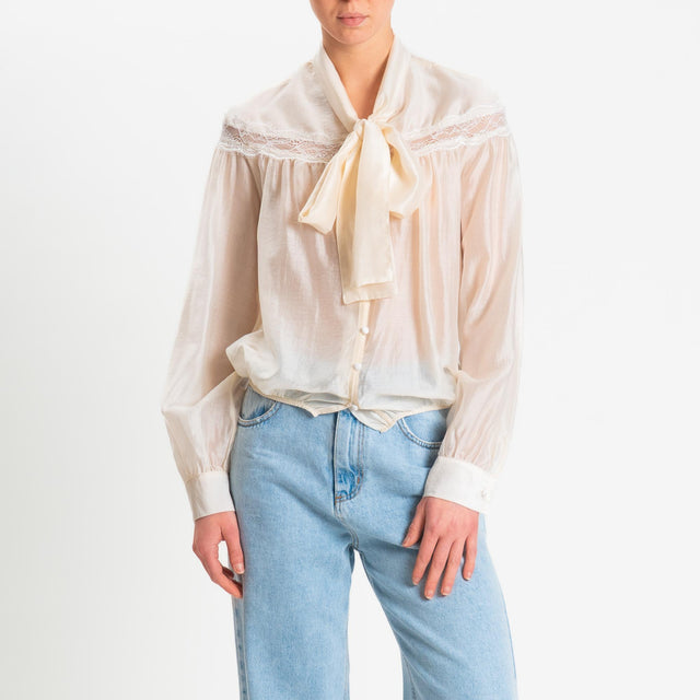 Philia Loft- Camicia georgette con pizzo - burro