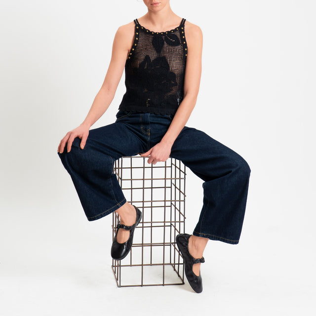 Philia Loft-Top crochet con borchie - nero