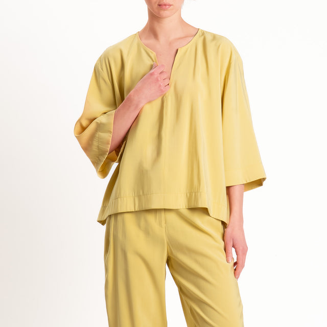 Souvenir-Completo Blusa + pantalone - yellow