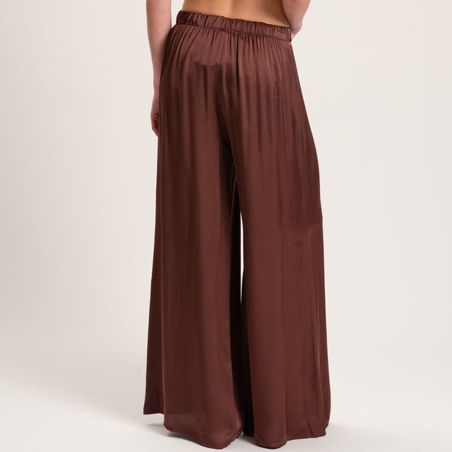 Tensione in-Completo top e pantalone raso elasticizzato di viscosa- cioccolato