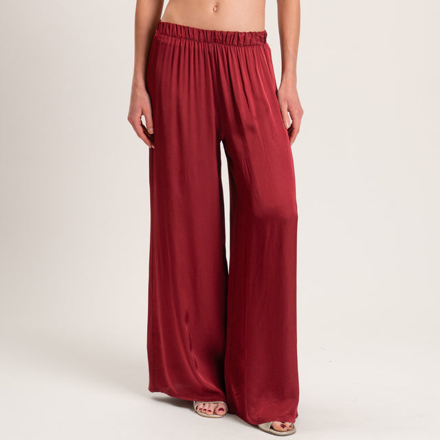 Tensione in-Completo top e pantalone raso elasticizzato di viscosa - cabernet