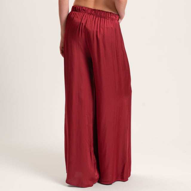 Tensione in-Completo top e pantalone raso elasticizzato di viscosa - cabernet