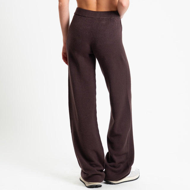 Tensione in-Completo maglia scollo barca + pantalone - moro