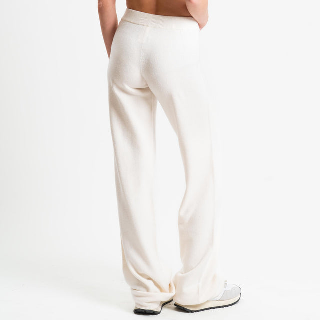 Tensione in-Completo maglia scollo barca + pantalone - crema