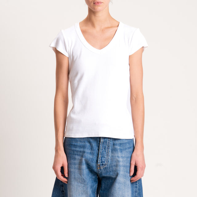Tensione in-T-shirt scollo v a costine - latte