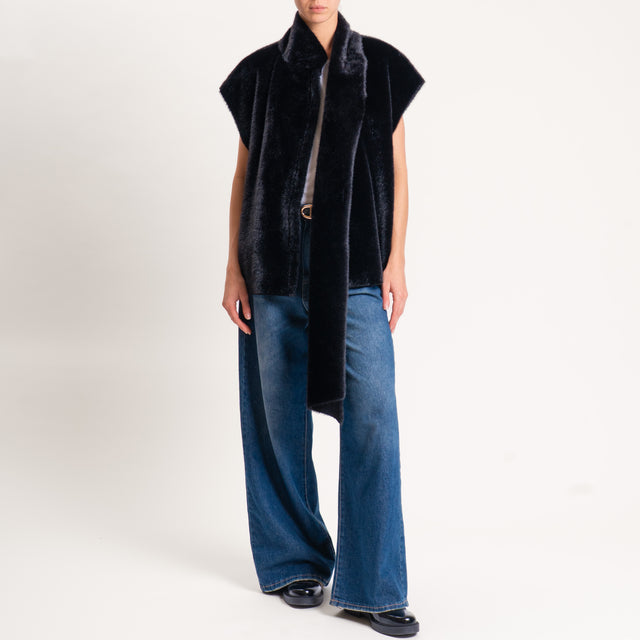 Tensione in-Gilet ecopellicia con sciarpa - nero