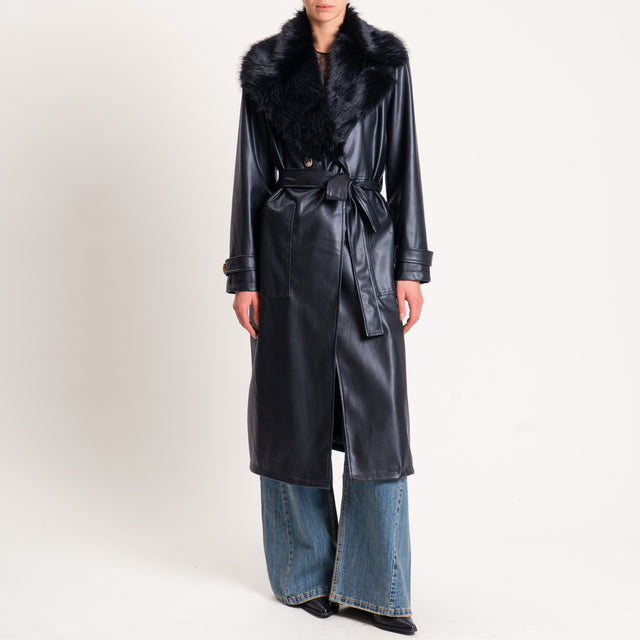 Tensione in-Cappotto similpelle con ecopelliccia - nero