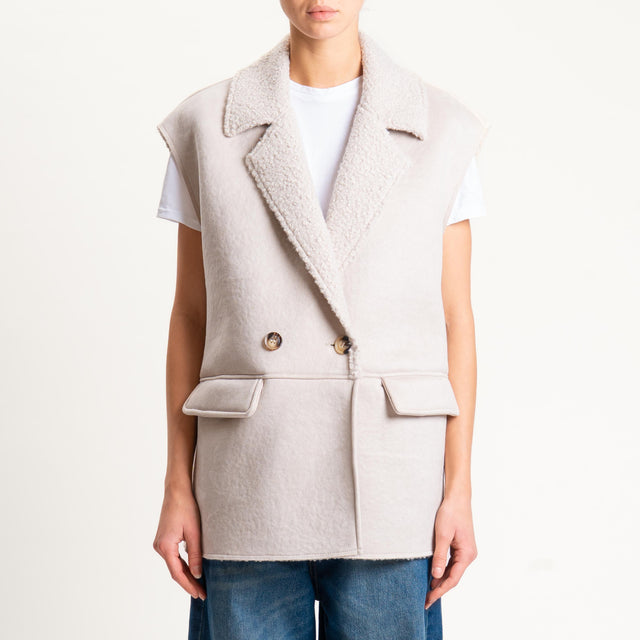 Tensione in-Gilet doppiopetto ecomontone - burro