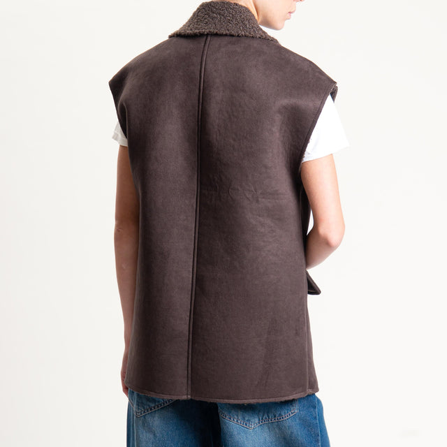 Tensione in-Gilet doppiopetto ecomontone - cioccolato