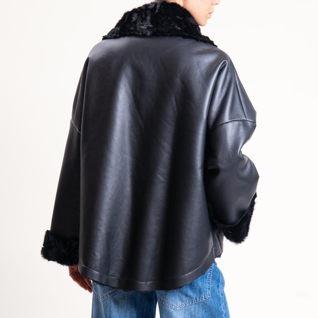 Tensione in-Giacca ecopelle con ecopelliccia - nero