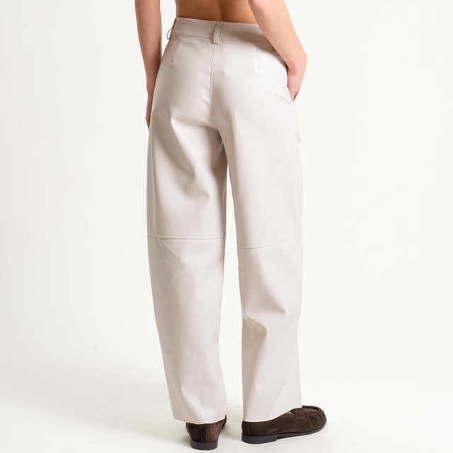 Tensione in-Pantalone barrel similpelle - burro