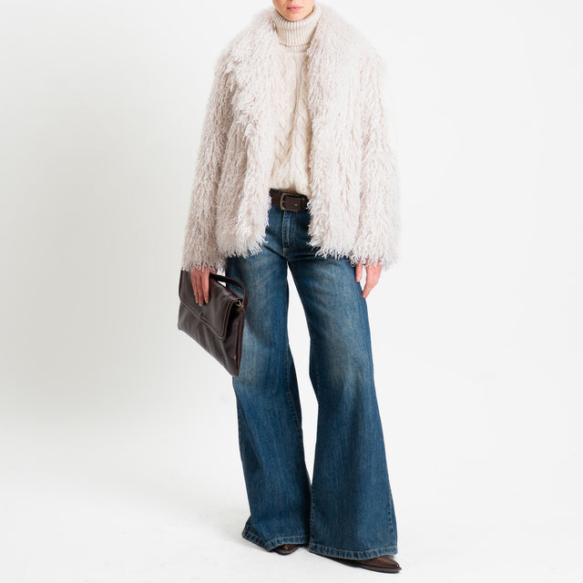 Tensione in-Ecopelliccia con tasche - latte