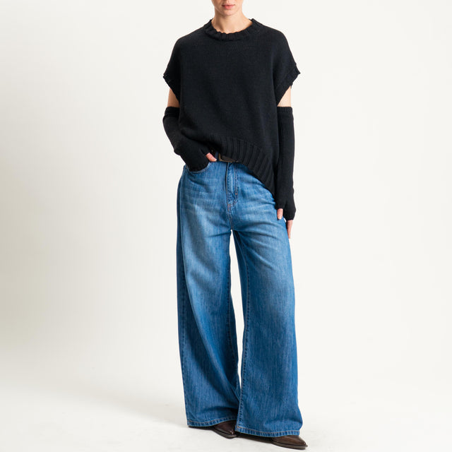 Tensione in-Maglia cannolè stondato misto alpaca con manicotti - nero