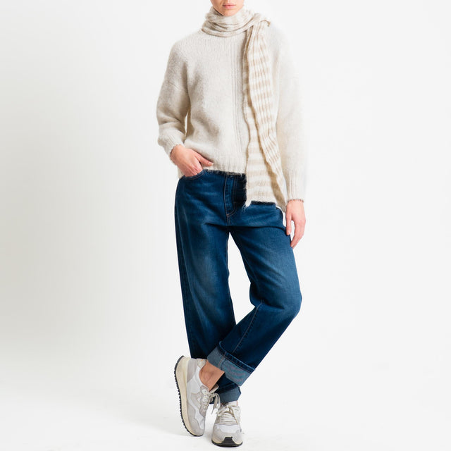 Tensione in-Maglia con sciarpa a righe - beige/casha