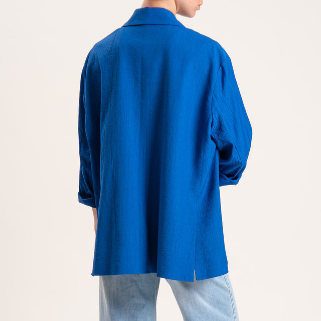 Tensione in-Giacca viscosa goffrato con spilla - blu