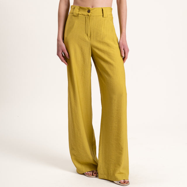 Tensione in-Completo gilet e pantalone viscosa goffrato - olio