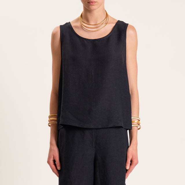 Tensione in-Completo top e bermuda misto lino - nero