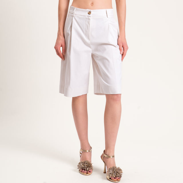 Tensione in-Bermuda con pince cotone elasticizzato - burro