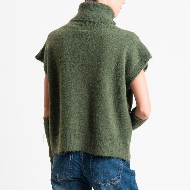 Tensione in-Maglia smanicata mohair collo alto con manicotti - verde bosco