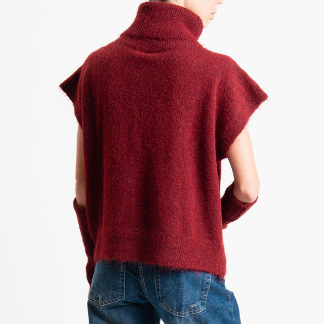 Tensione in-Maglia smanicata mohair collo alto con manicotti - vino