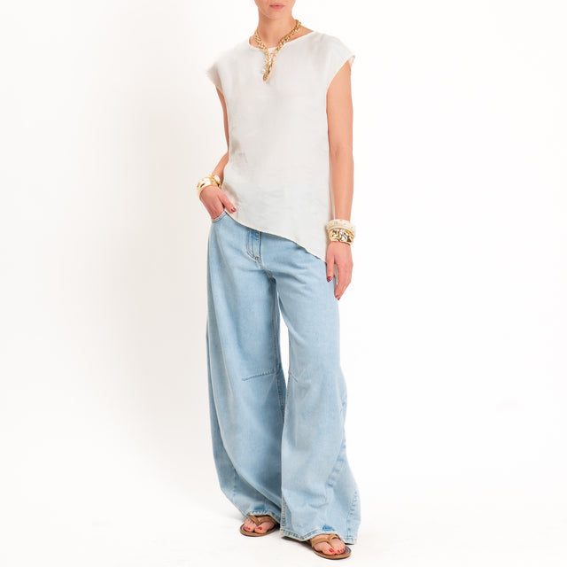 Tensione in-Blusa asimmetrica in cupro- burro