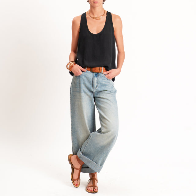 Tensione in -Top scollo U - nero
