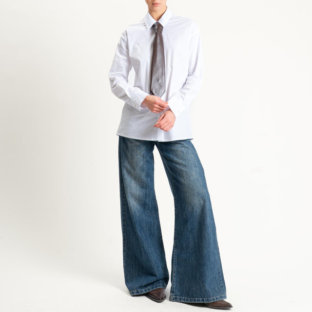 Tensione in-Camicia cravatta similpelle + collana - bianco/moro