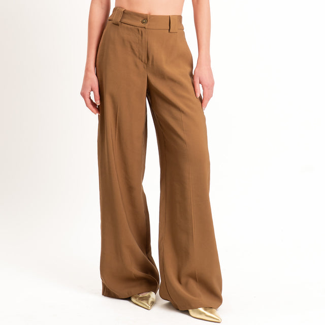 Tensione in-Completo gilet e pantalone - biscotto