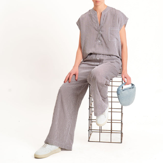 Tensione in-Camicia smanicata a righe - moro