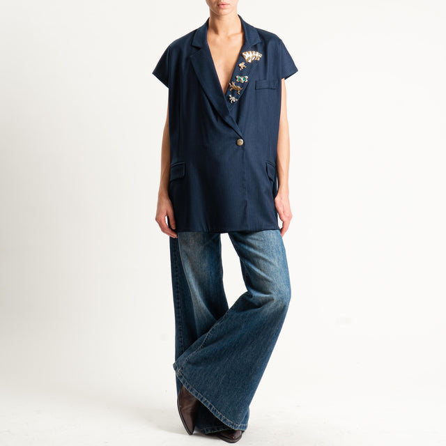 Tensione in-Giacca smanicata gessata con spille - blu