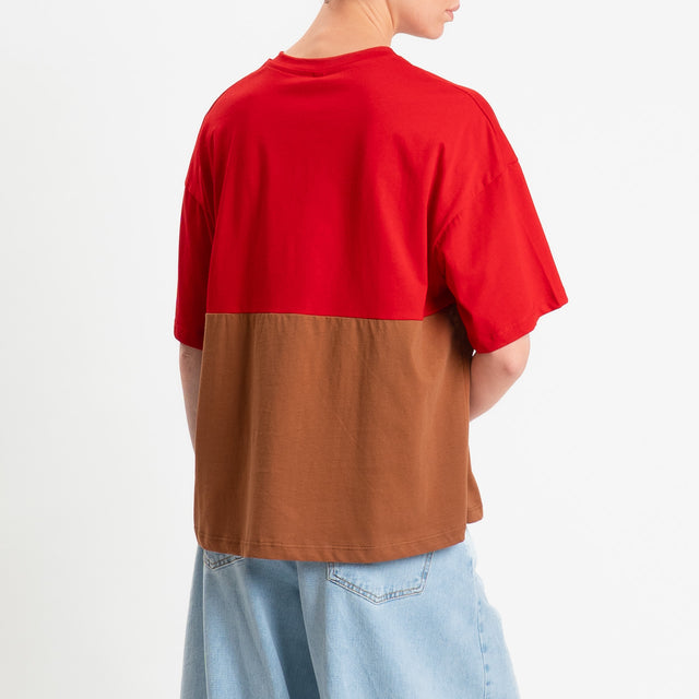 Tensione in-T-shirt serafino bicolore - rosso/cuoio
