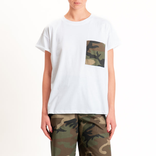 Tensione in-T-shirt girocollo taschino camouflage - bianco