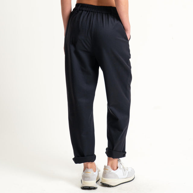 Tensione in-Pantalone flanella carrot fit elastico - nero