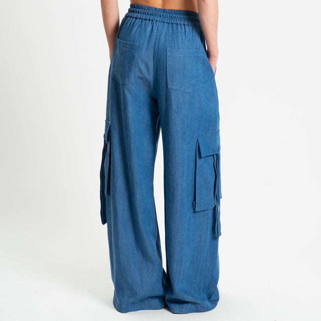 Tensione in-Pantalone cargo chambray con coulisse - light denim