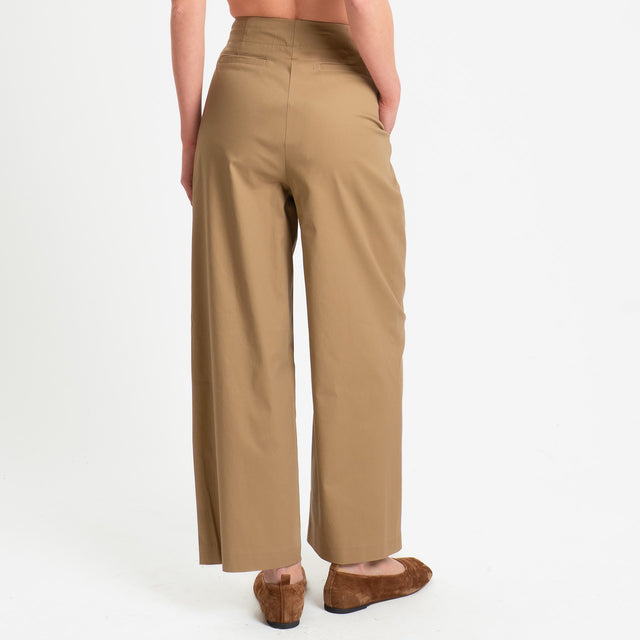 Tensione in-Pantalone in cotone con pinces - camel