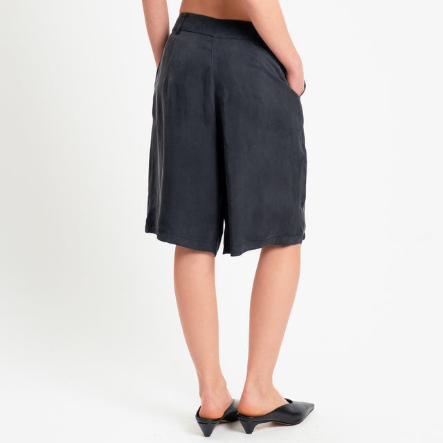Tensione in-Bermuda in cupro - nero