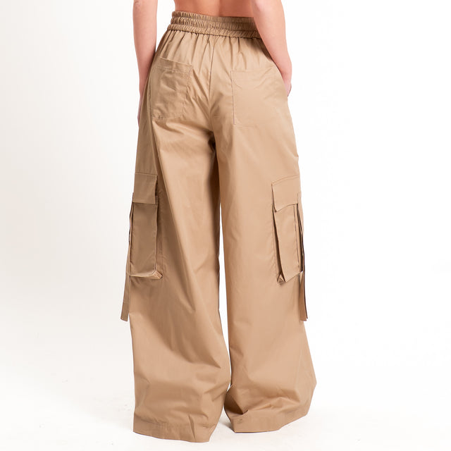 Tensione in-Pantalone cargo con coulisse - desert