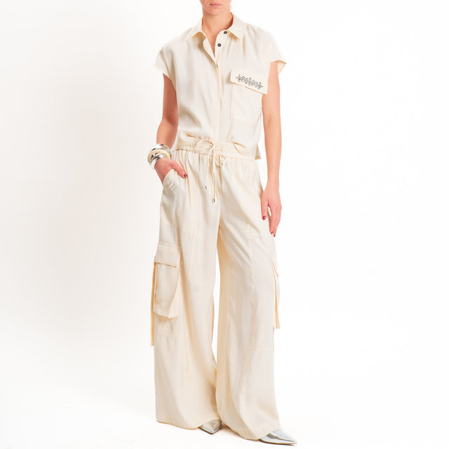 Tensione in-Pantalone cargo in cupro - vaniglia