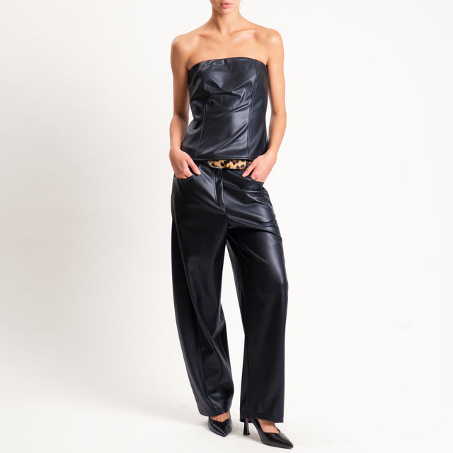 Tensione in- Pantalone Barrel similpelle - Nero
