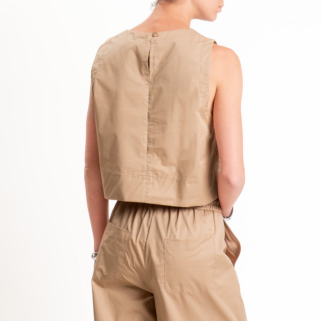 Tensione in-Gilet bottone dietro - desert