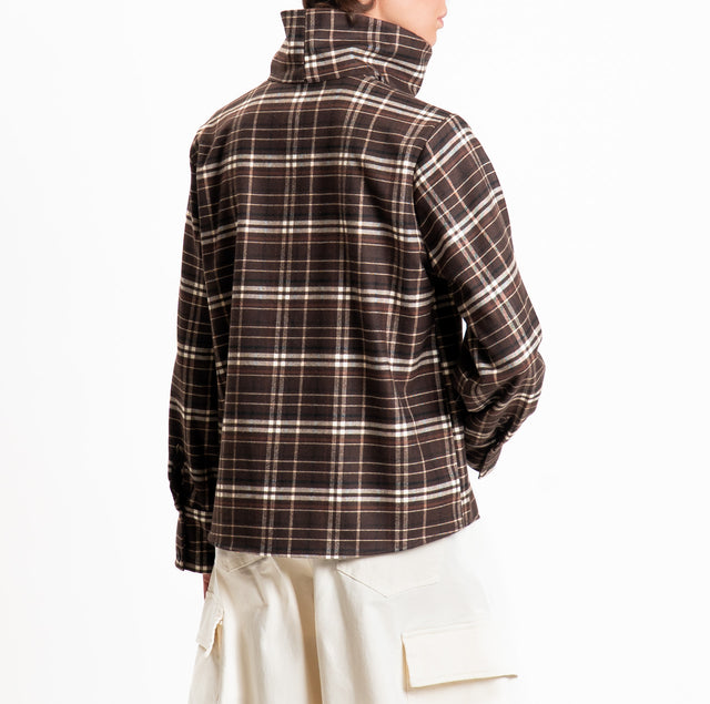 Tensione in-Camicia check collo montato dettaglio spille cabochon - moro/latte/beige