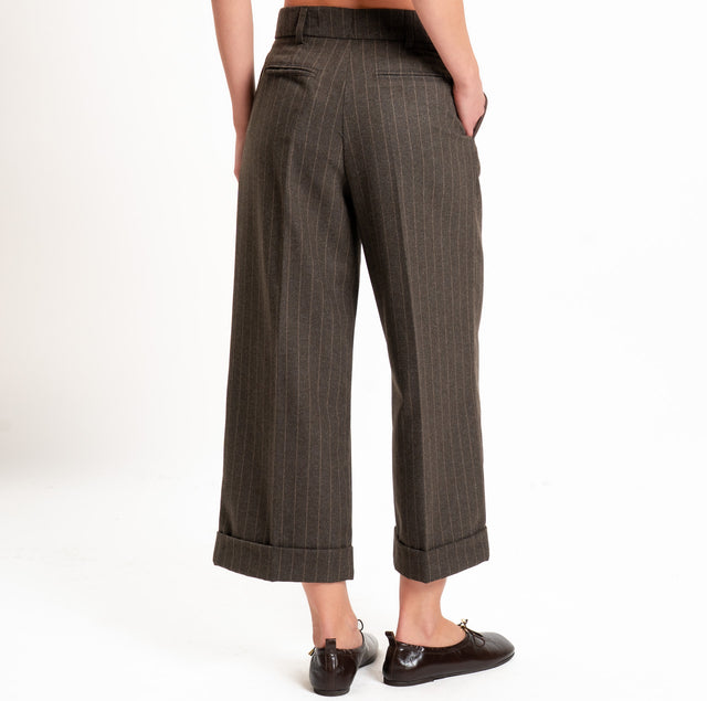 Tensione in-Pantalone gessato in flanella con risvolto - moro