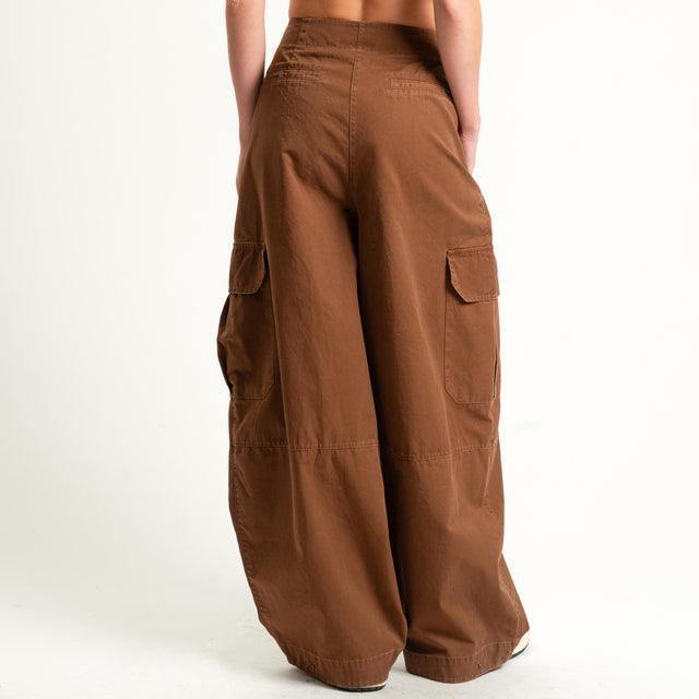 Tensione in-Pantalone cargo wide leg - moro