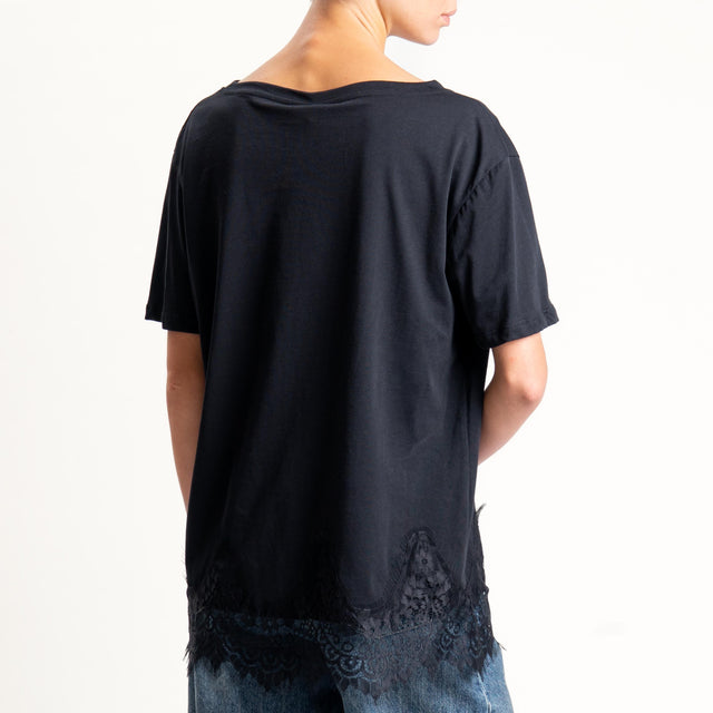Tensione in-T-shirt scollo barca con pizzo - nero