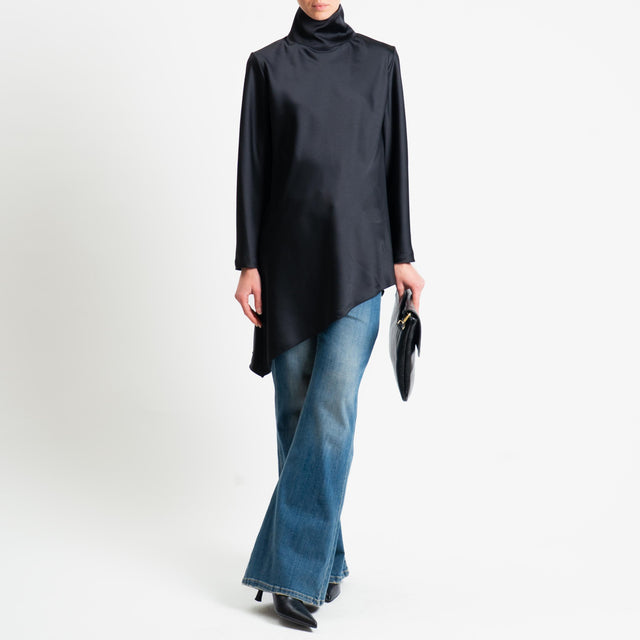 Tensione in-Blusa in satin - nero